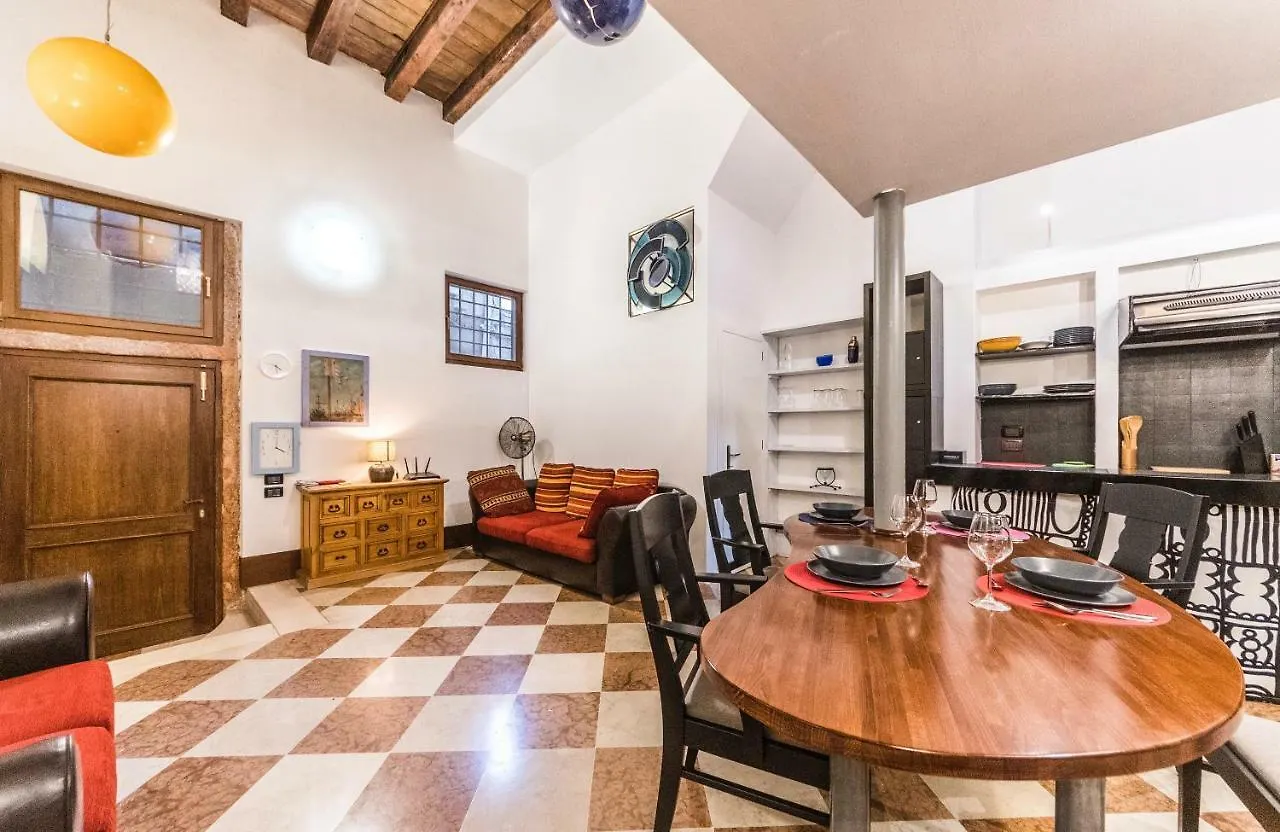Charme Home Venetië 0*,  Italië