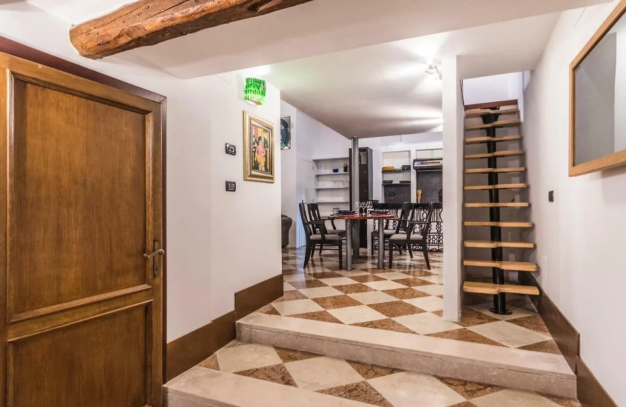 Appartement Charme Home Venetië